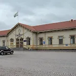 Oulu Hotelli Apartments דירה